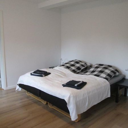 Hos Tina Bed and Breakfast Roskilde Exteriör bild
