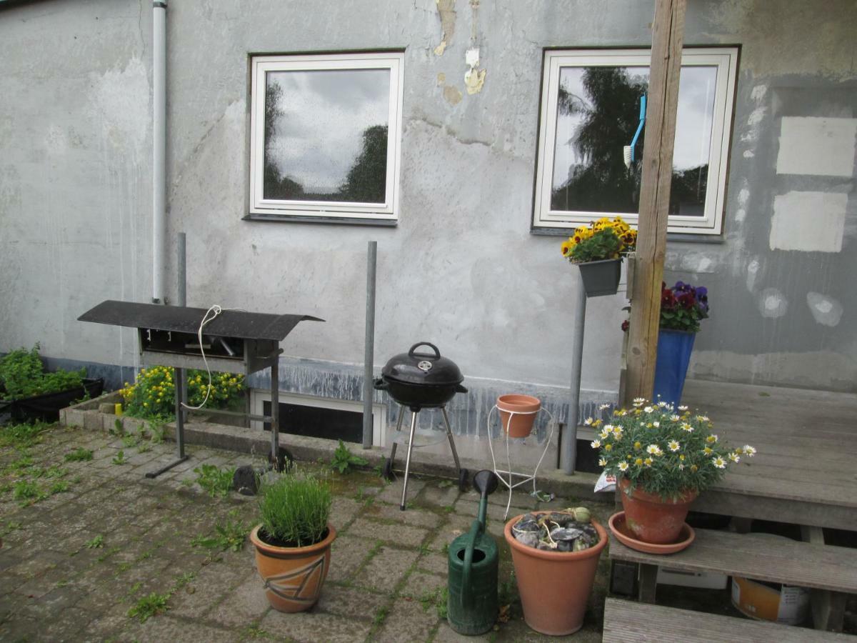 Hos Tina Bed and Breakfast Roskilde Exteriör bild