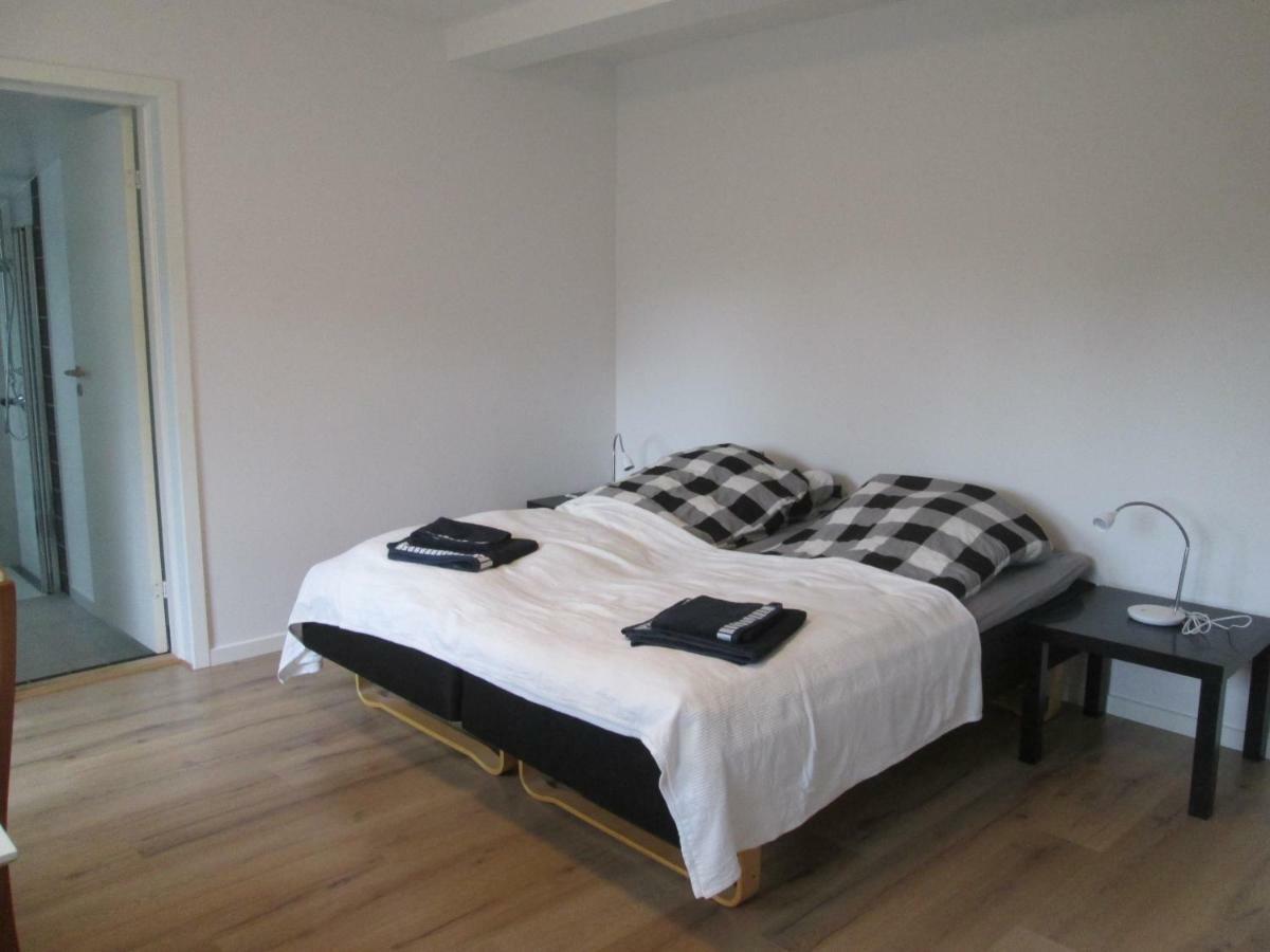 Hos Tina Bed and Breakfast Roskilde Exteriör bild
